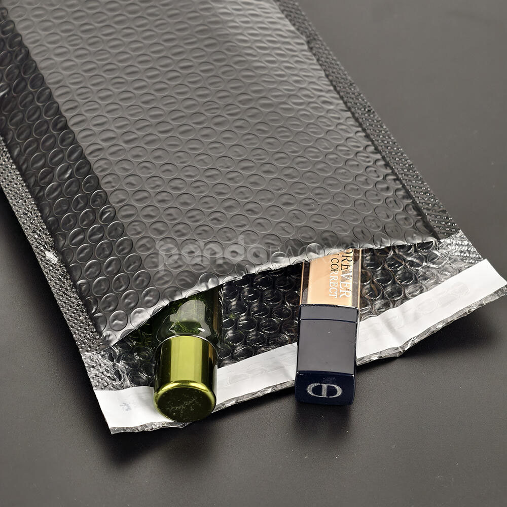 black bubble mailer bags with printed logo for jewelry, cosmetics and gift packaging