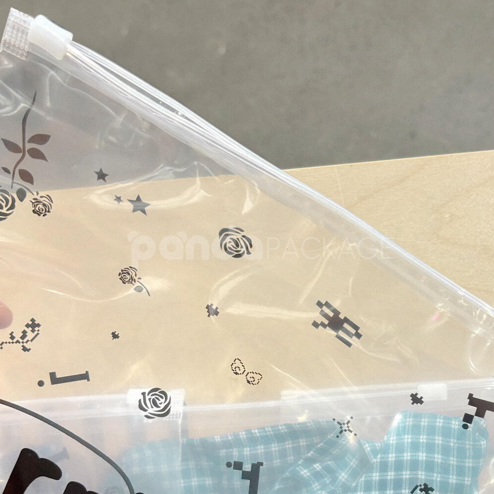 clear slider zip lock clothing packaging bags for t-shirt and apparel retail