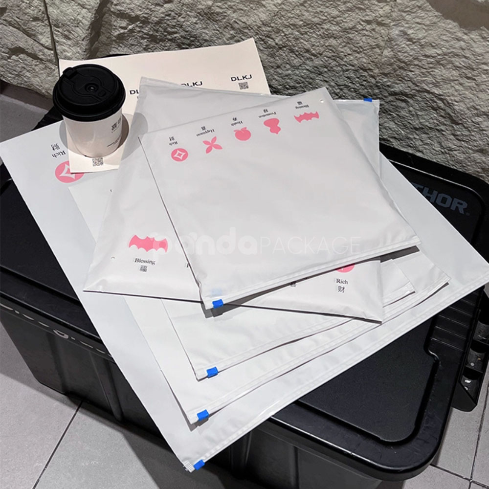 printed slider zip lock clothing packaging bags for apparel and e-commerce use