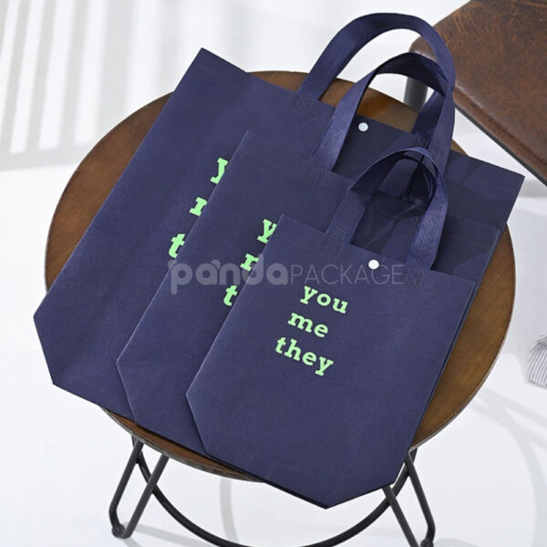 Minimalist Non-Woven Tote Bags with Reinforced Handles and Custom Printing for Apparel or Retail Packaging