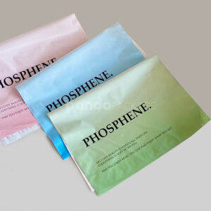 gradient color poly mailer bag with self-adhesive flap for apparel packaging