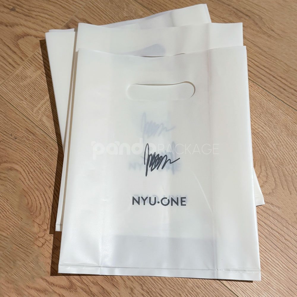 frosted die-cut handle plastic shopping bag for clothing and retail packaging