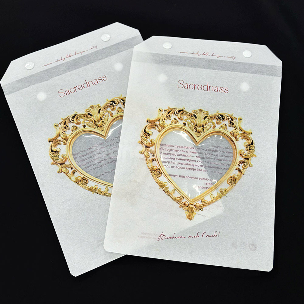 eco-friendly heart window clear packaging bag with snap button closure for clothing and fashion accessories