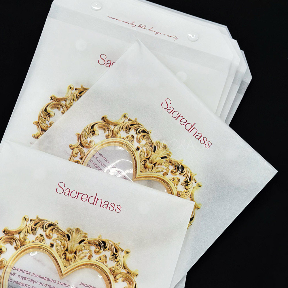 eco-friendly heart window clear packaging bag with snap button closure for clothing and fashion accessories