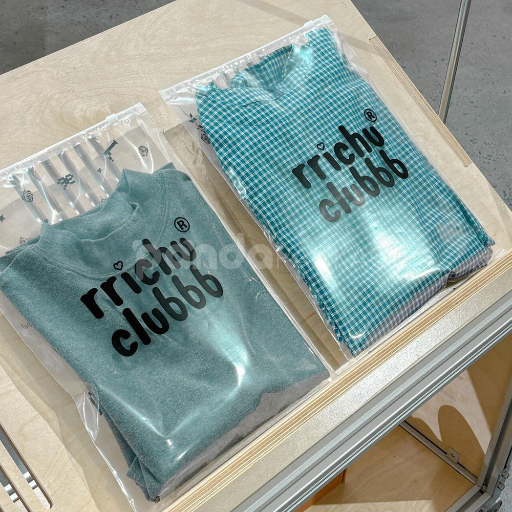 clear zip lock apparel packaging bags for clothing storage and shipping