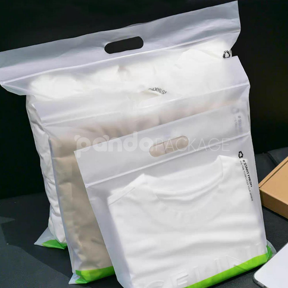 frosted handle apparel packaging bags with green seal strip for clothing