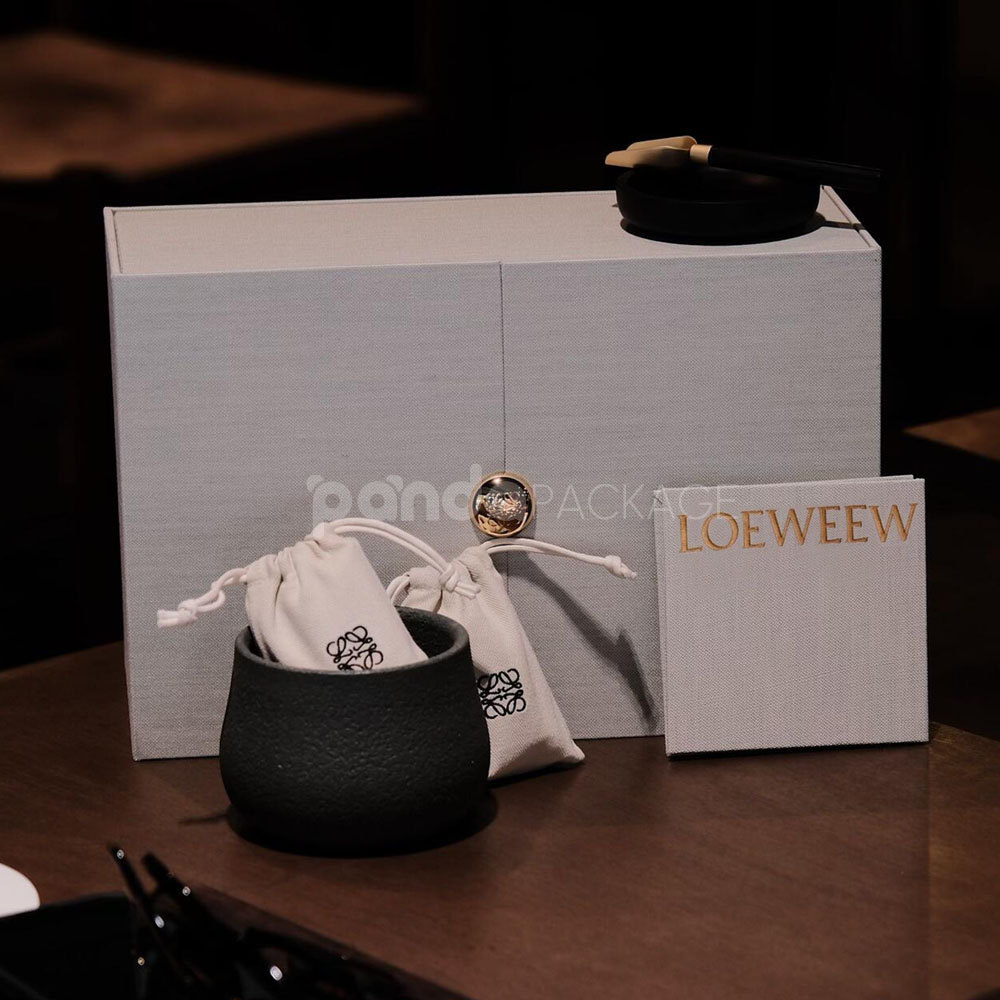 luxury linen magnetic rigid box with double doors and gold knob for premium gift packaging