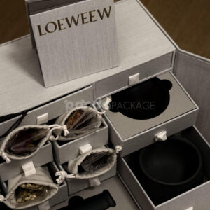 luxury linen magnetic rigid box with double doors and gold knob for premium gift packaging