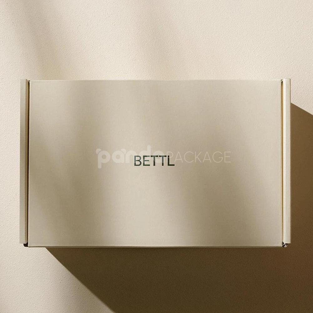 eco-friendly white mailer box made from recyclable paperboard for sustainable skincare and baby product packaging