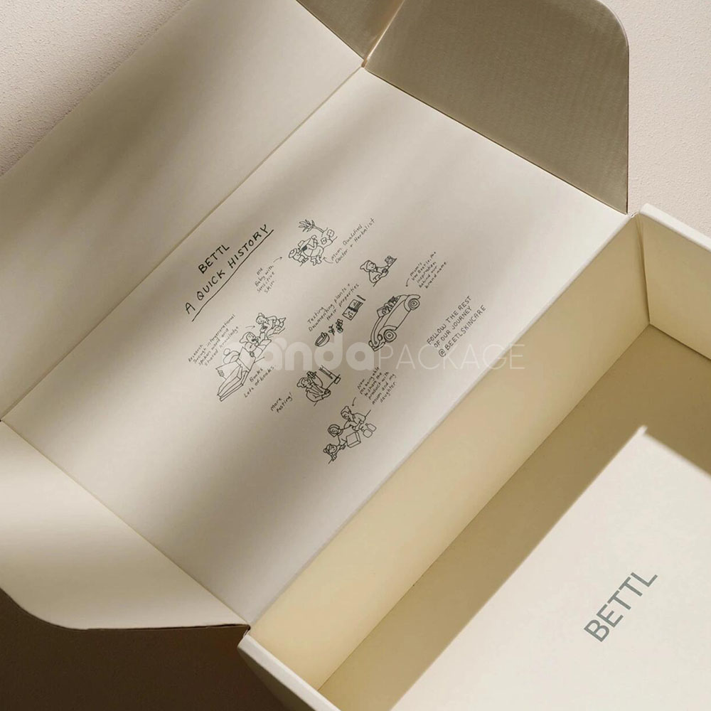 eco-friendly white mailer box made from recyclable paperboard for sustainable skincare and baby product packaging
