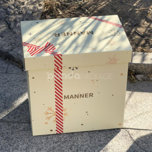 rigid cardboard box with lid and handle cutouts for coffee and gift packaging