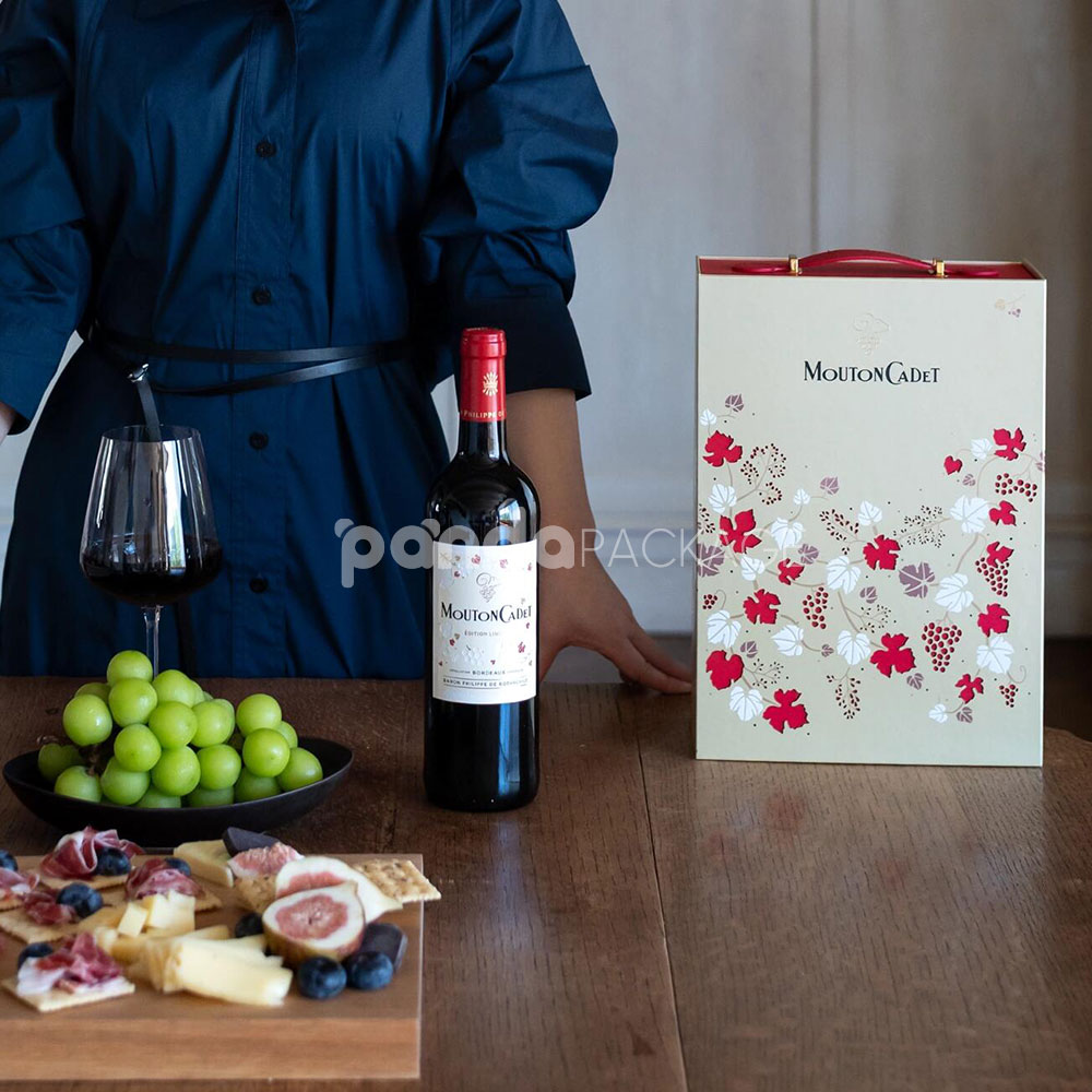 luxury two-bottle rigid magnetic wine packaging box with gold foil floral design and carrying handle for premium gift presentation