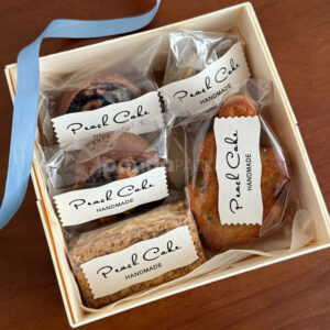 tear edge handmade cake stickers for bakery packaging and dessert boxes