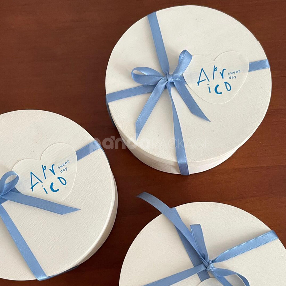 heart bakery stickers for cookie and snack packaging