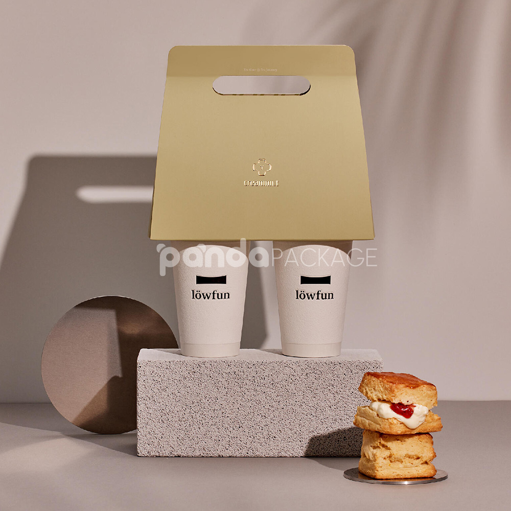 luxury paperboard coffee carrier box with handle for takeaway drinks