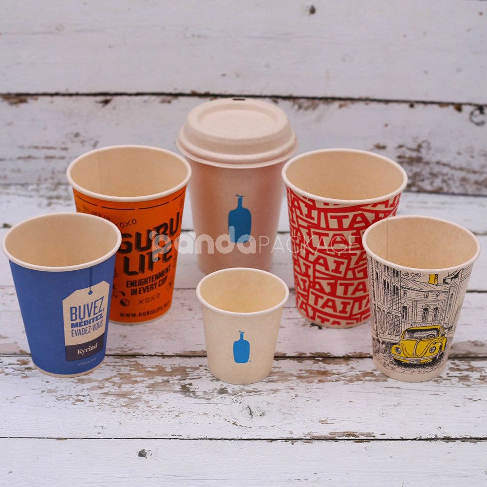 eco-friendly compostable paper coffee cup with lid for takeaway drinks