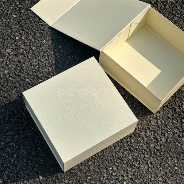 Custom Textured Collapsible Magnetic Closure Rigid Box