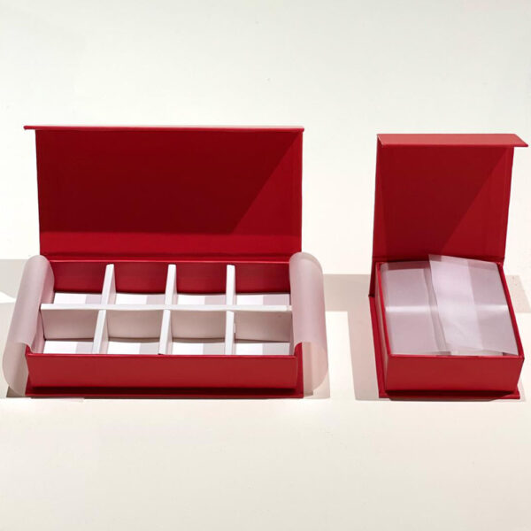 Custom Magnetic Chocolate Rigid Box with Divider Insert