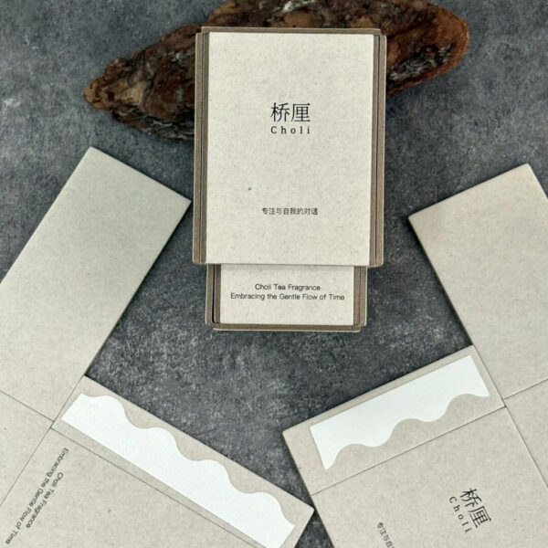 Minimal Candle Rigid Box with Natural Greyboard and Lid